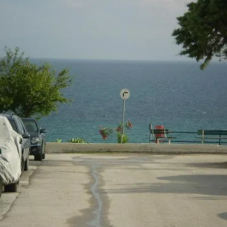 Violeta, Halkidiki, Nea Kalikratia Nea Kallikrateia